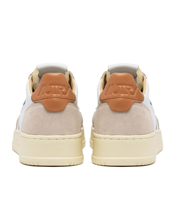 Autry Medalist Low-cut Casual Shoes In Nude