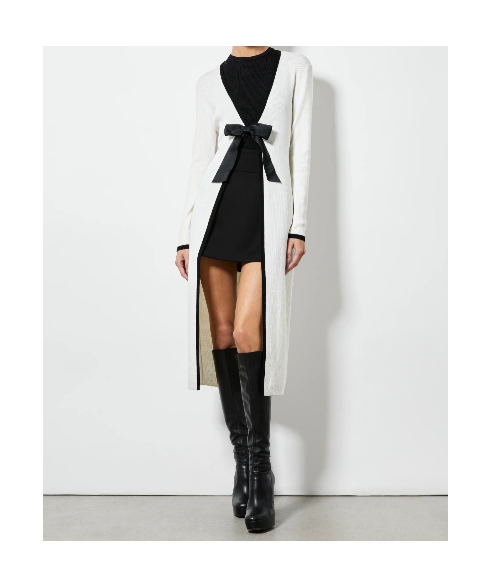 Alice And Olivia Long Cardigan In Beige/black