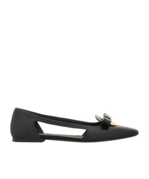 Ferragamo Logo Flat Ballet Shoes In Black