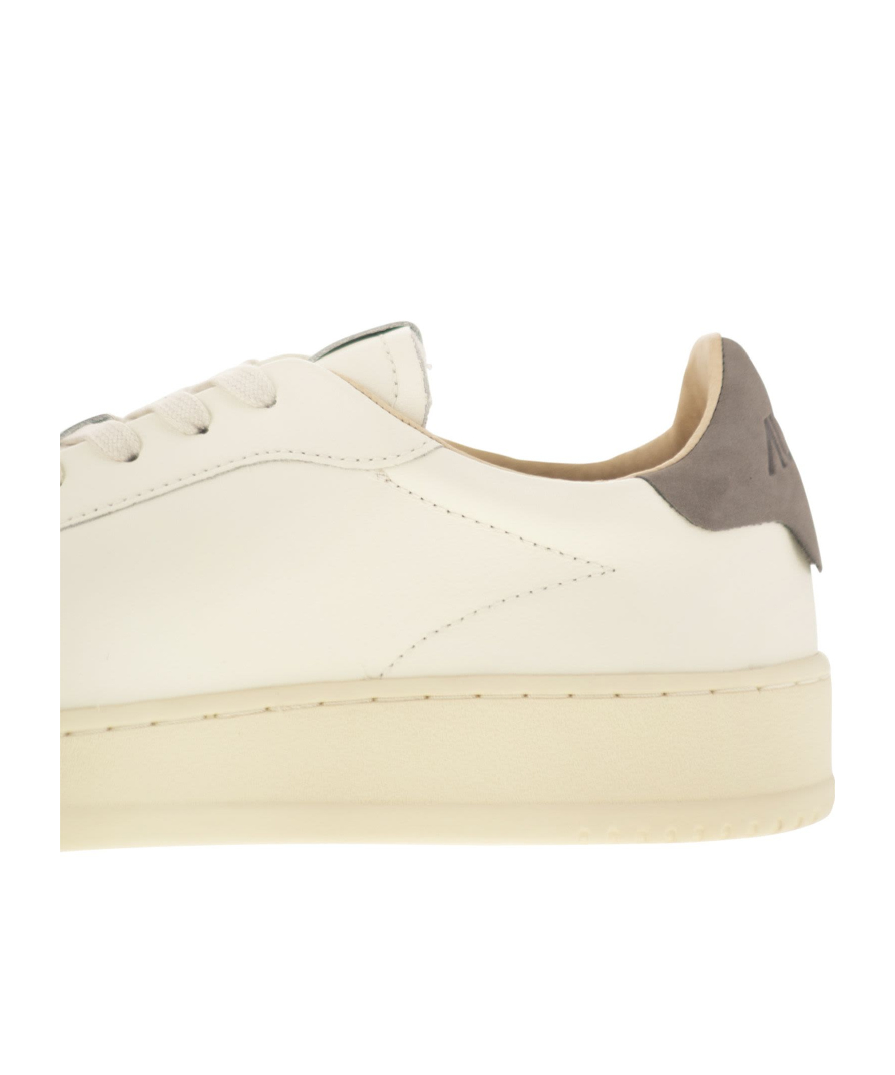 Autry Dallas Leather Sneakers