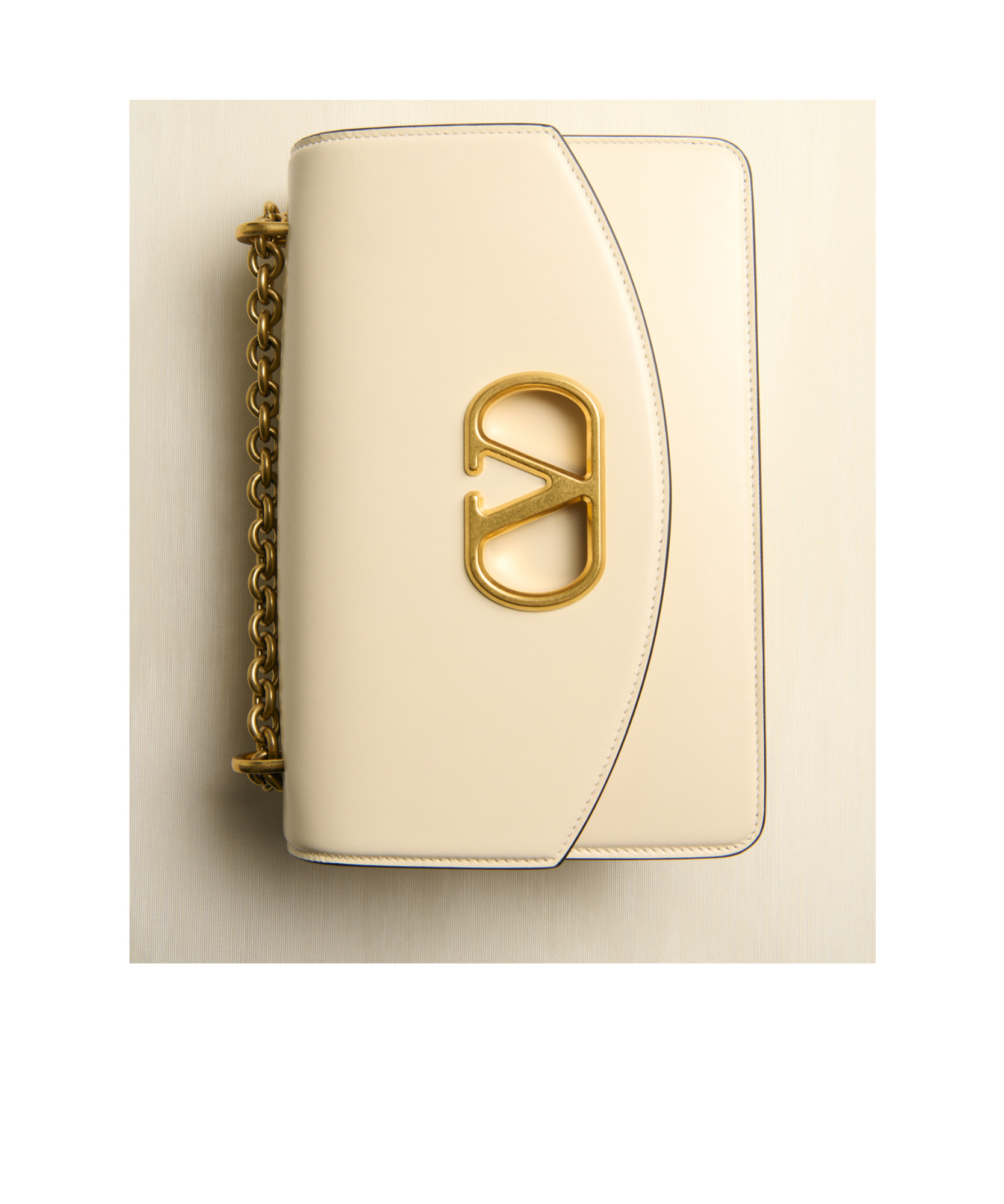 Valentino Garavani Garavani Vain Small Shoulder Bag In Shiny Calfskin Woman Ivory Uni In Nude