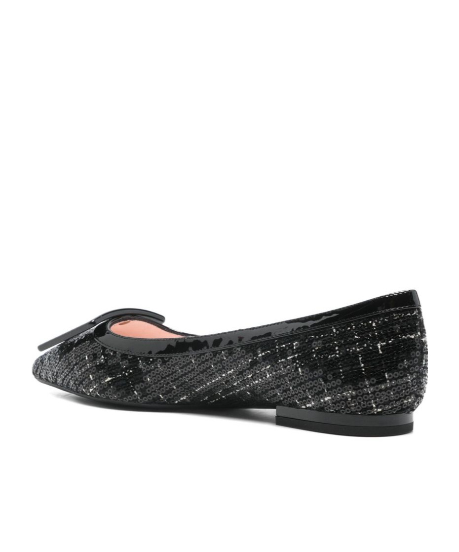 Roger Vivier Pointed-toe Flats In Black