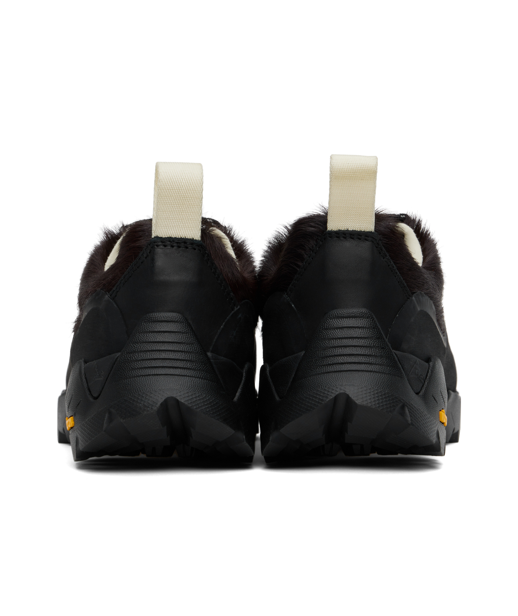 Roa Round Toe Low-top Sneakers In Black