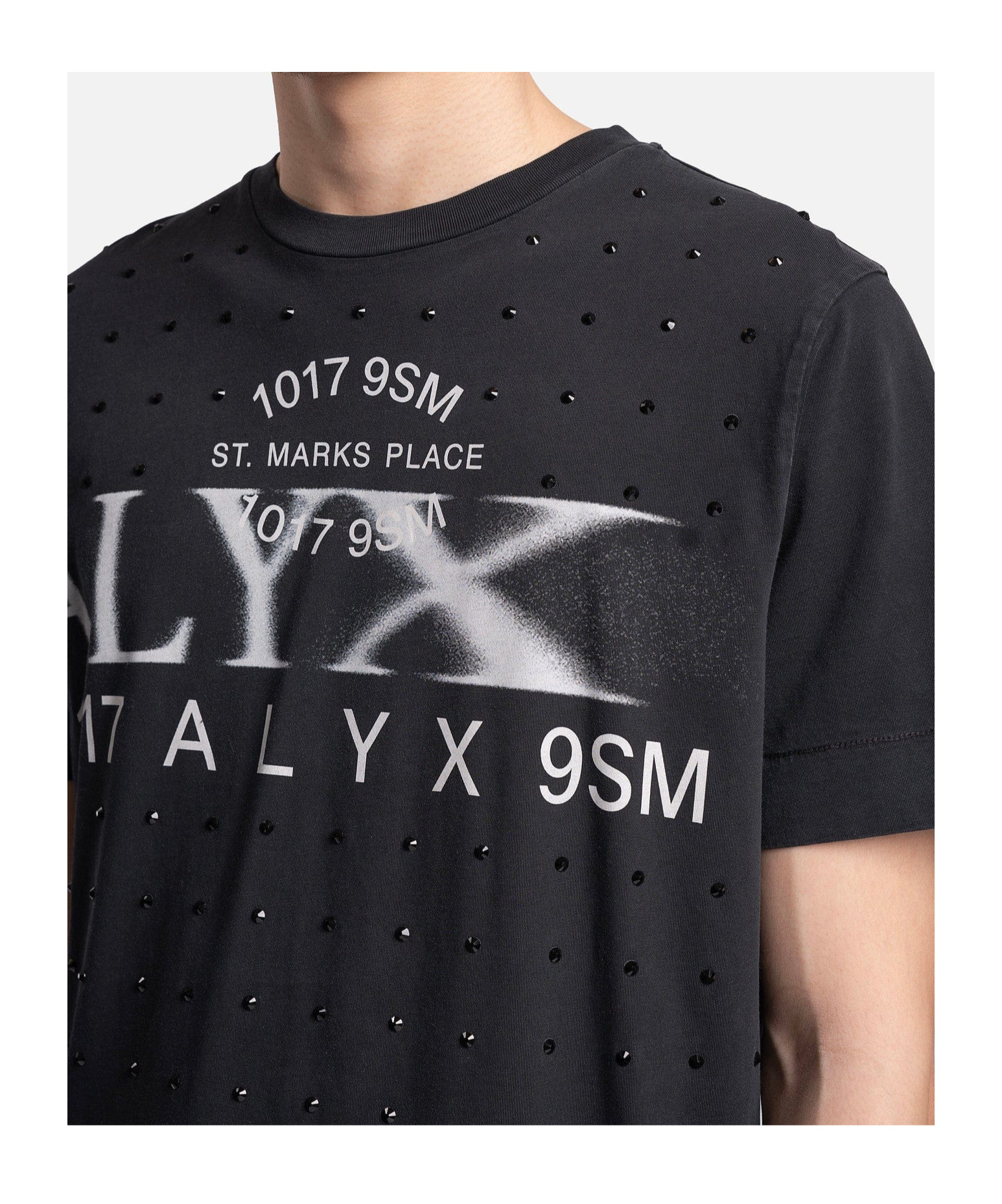 Alyx Item O-neck Short-sleeved T-shirt In Black