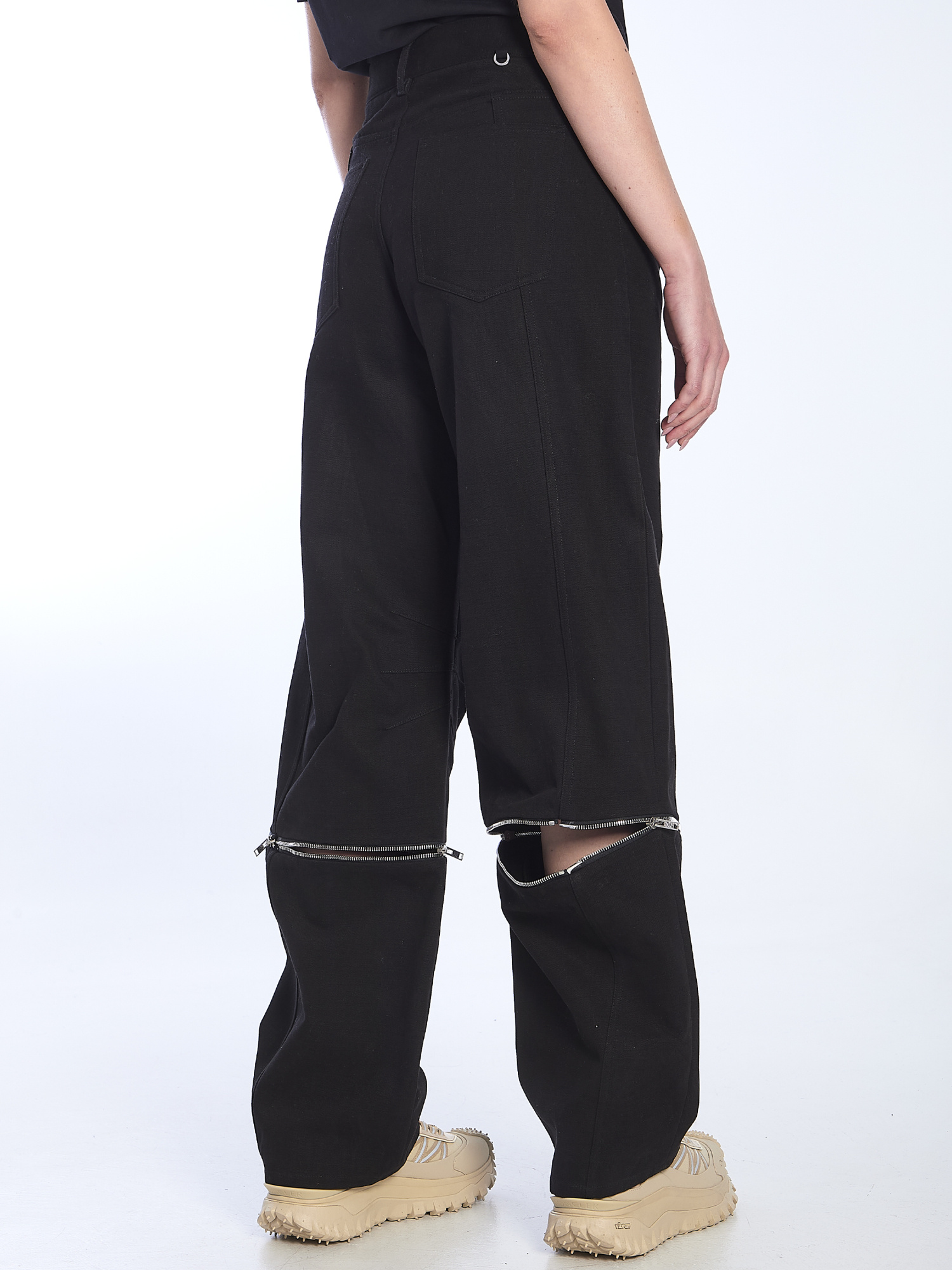 Moncler Belt-loop Casual Pants In Black