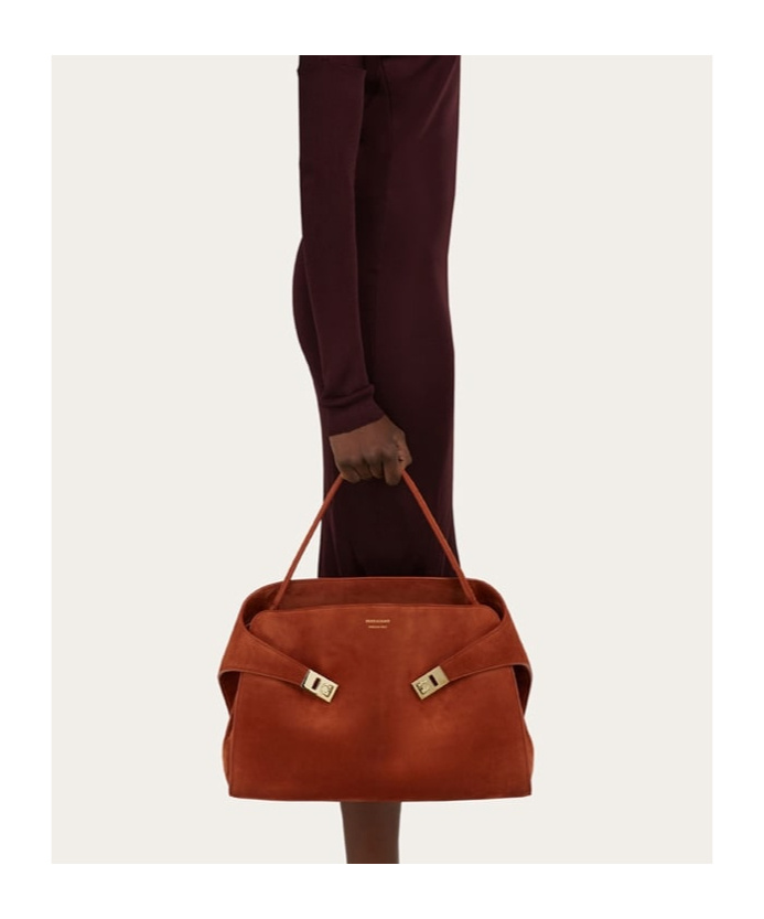 Ferragamo Large Soft Hug Shoulder Bag In Brick