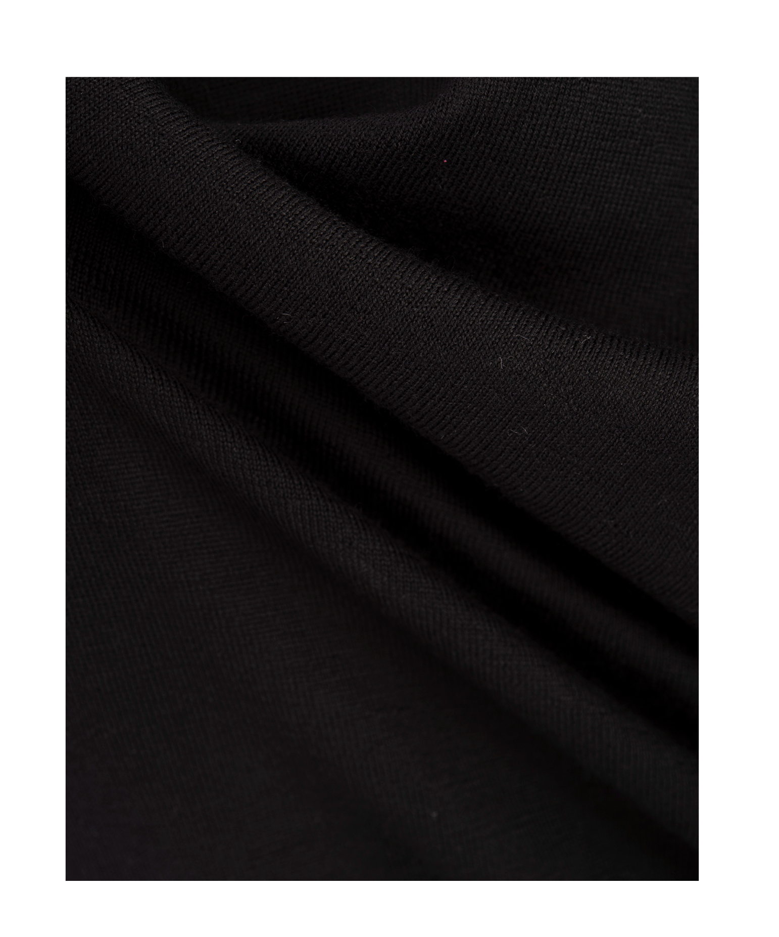 Fedeli Long-sleeved Sweater In Black