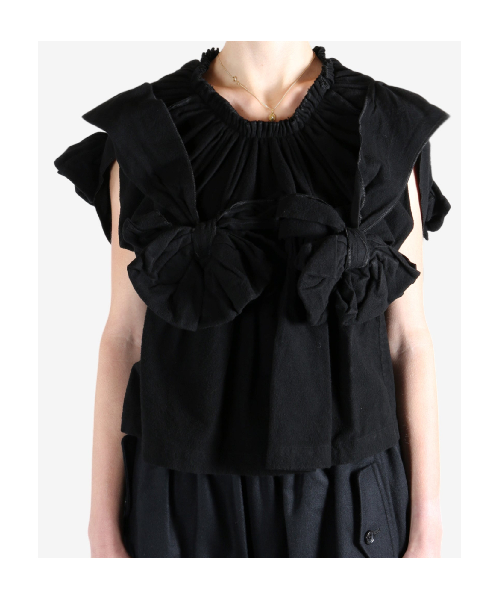 Comme Des Garçons Crew Neck Sleeveless T-shirt In Black