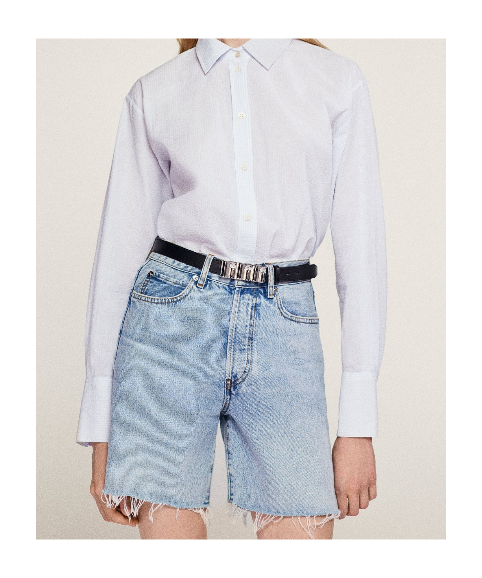 Frame Frayed Denim Shorts In Gray