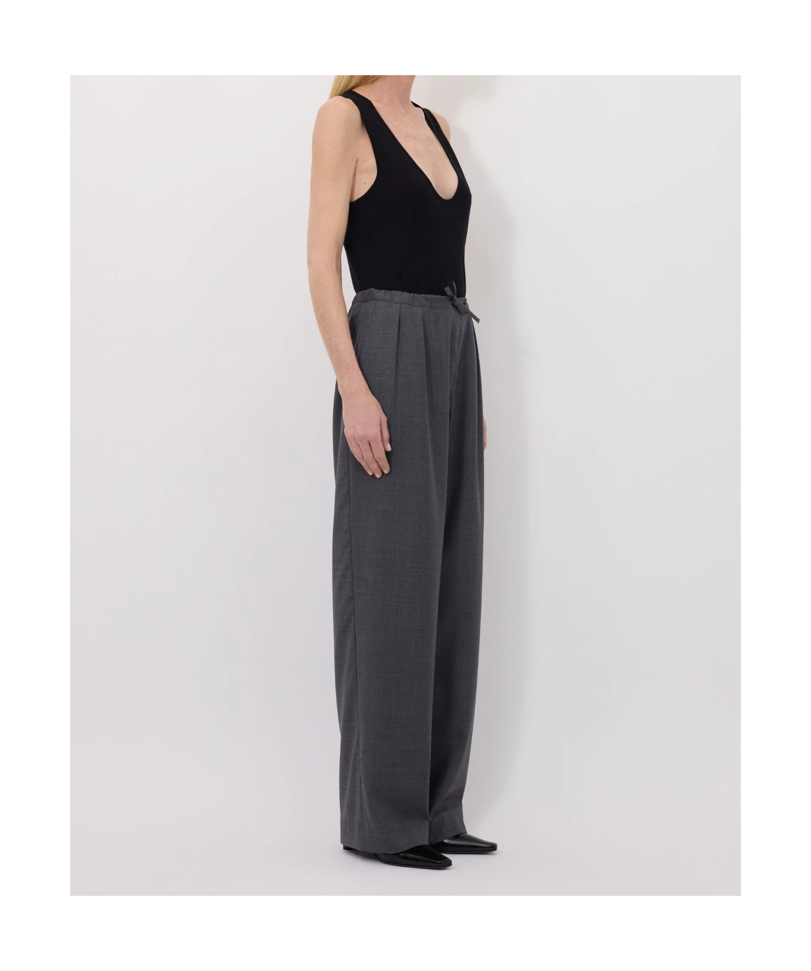 Loulou De Saison Elastic Waisted Trousers In Gray