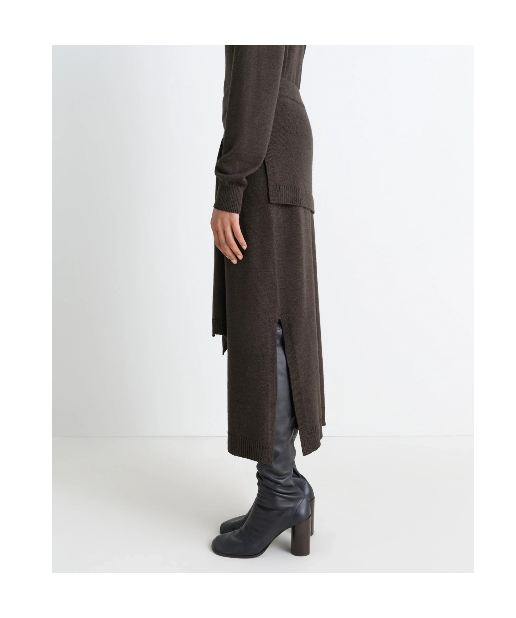 Lemaire Tie-detail Ribbed Midi Skirt In Black