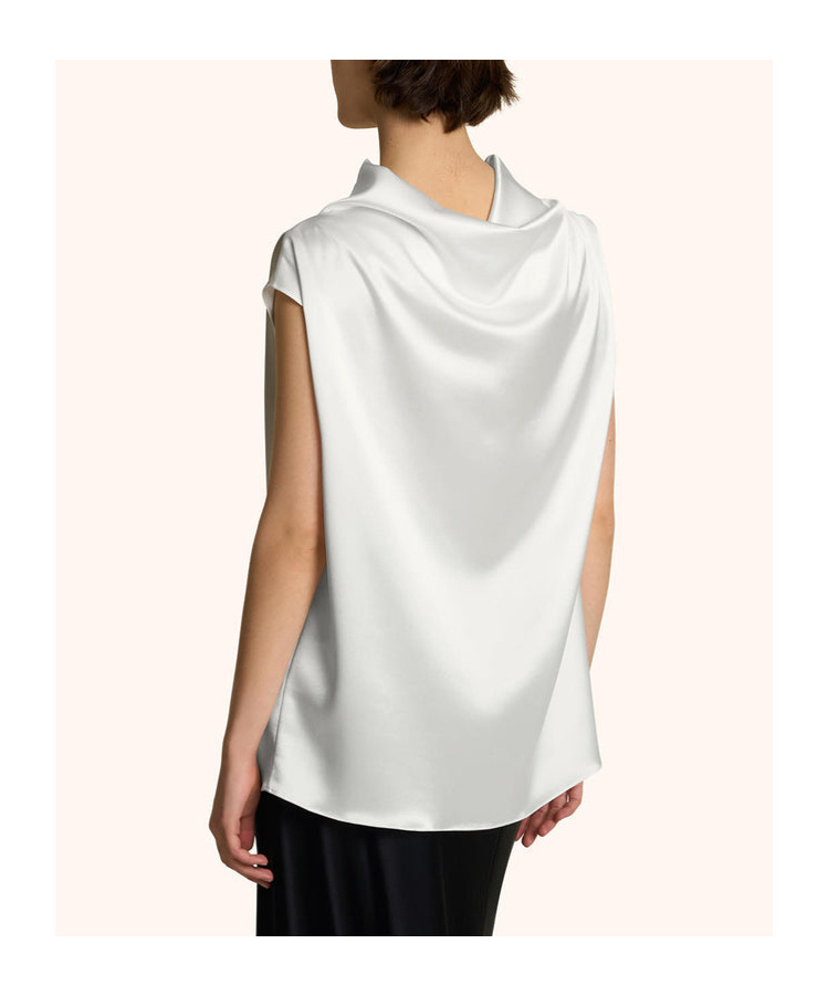 Kiton Pendant Blouse In White