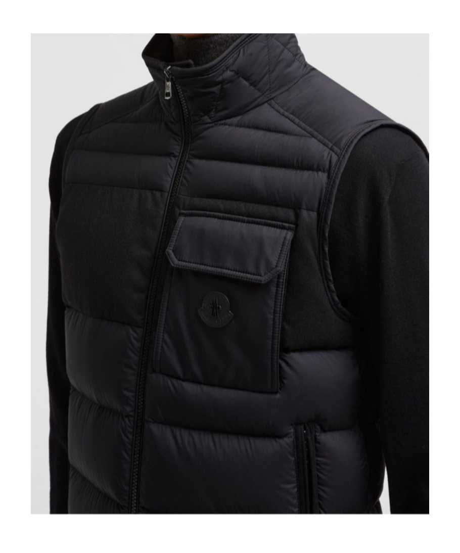 Moncler Black Nylon Estagnous Down Jacket In Black