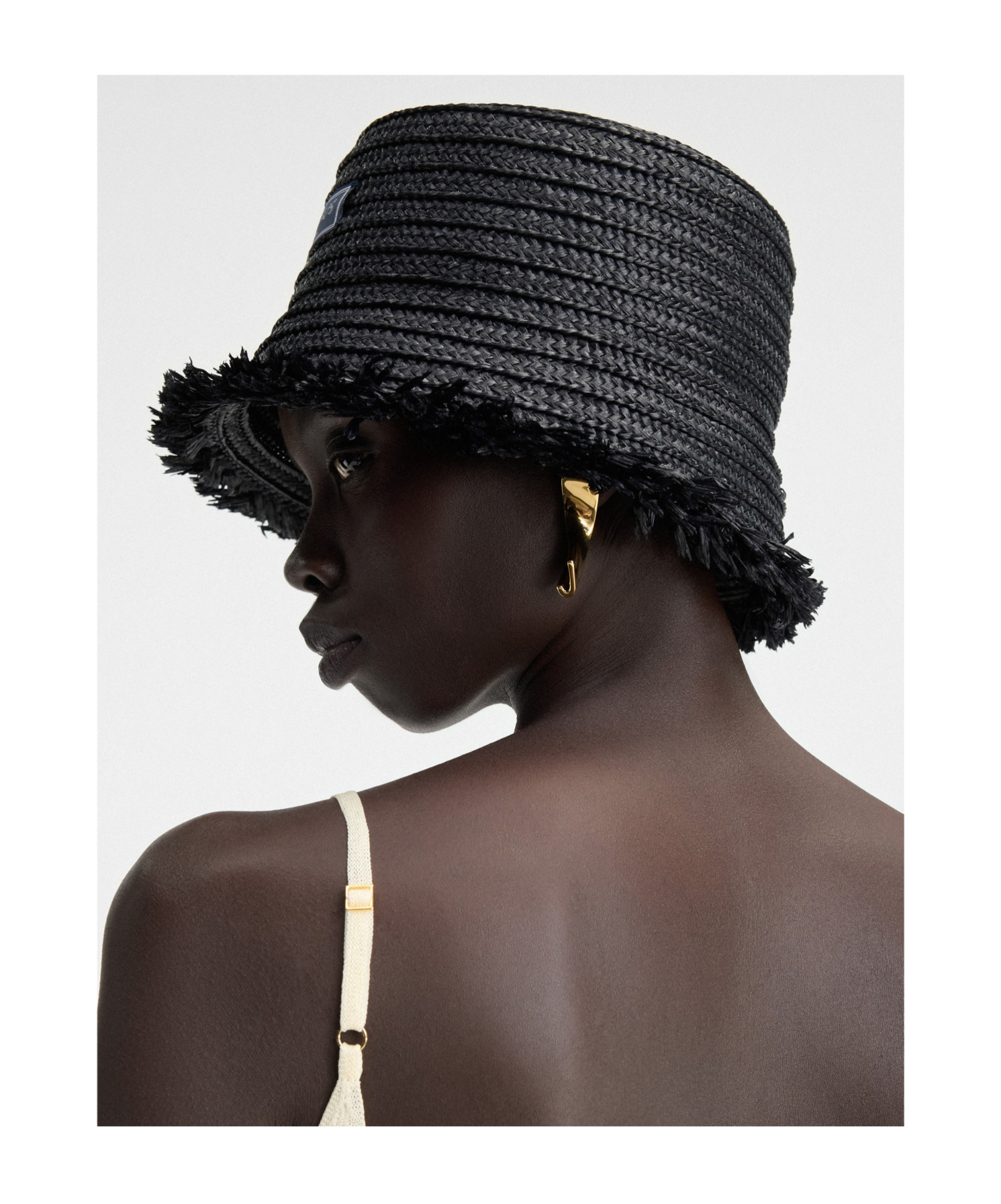 Jacquemus El Bob Bacino Fisherman Hat In Black