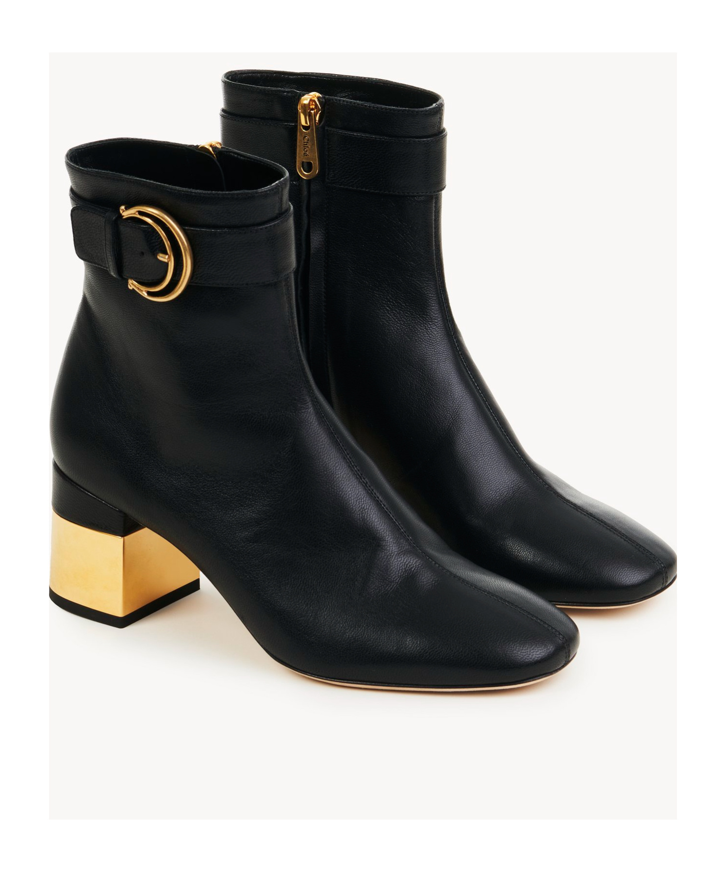 Chloé 'alize' Black Ankle Boots With C Buckle In Black