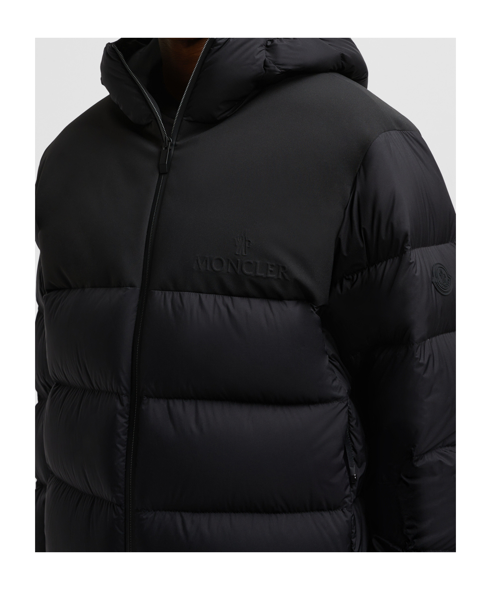 Moncler Men's Veumont Down Jacket In Black