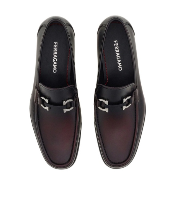 Ferragamo Push On Loafers In Black