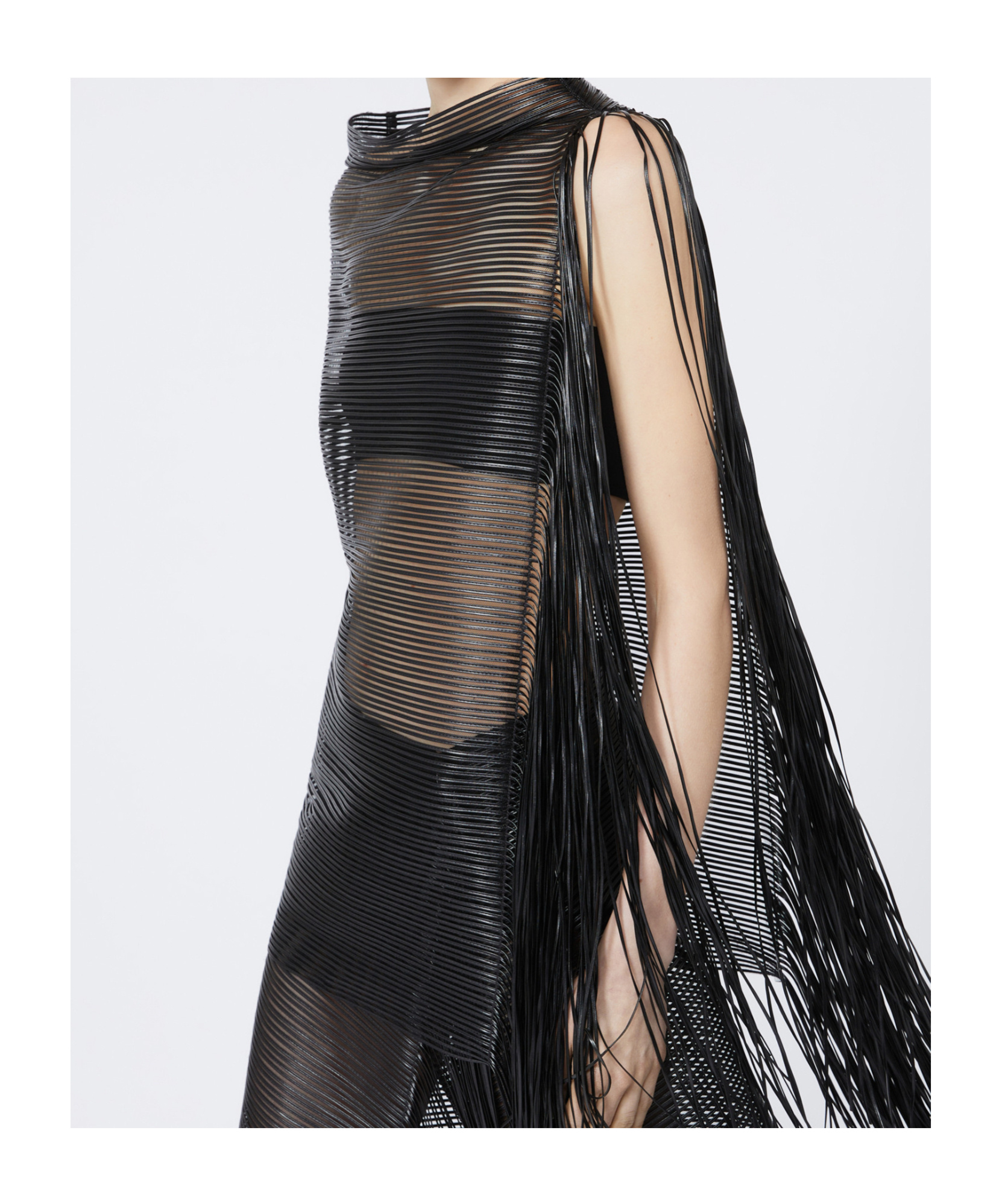 Sportmax Fringed-detail Sleeveless Blouse In Black