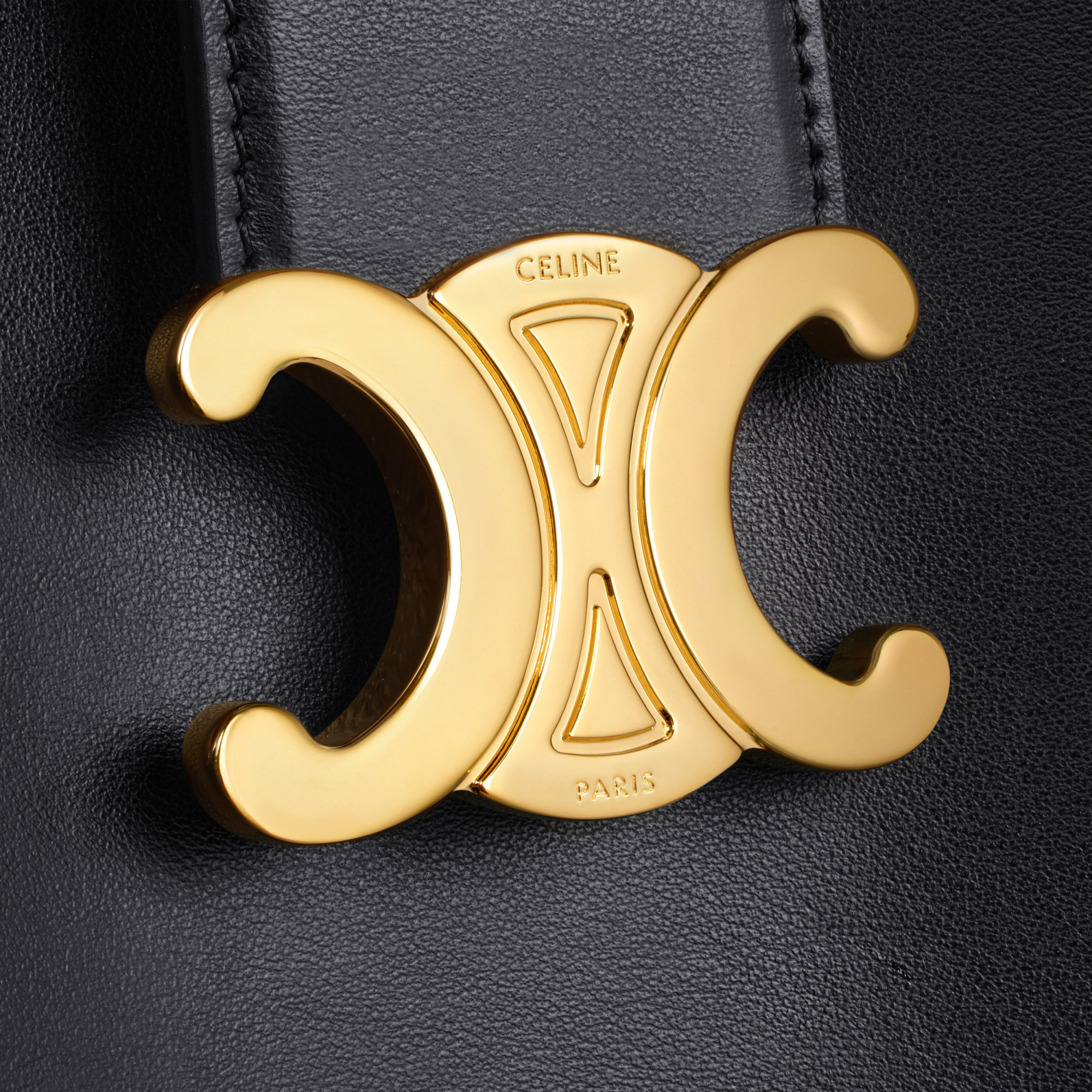 Celine Adjustable Shoulder Strap Shoulder Bag In Black
