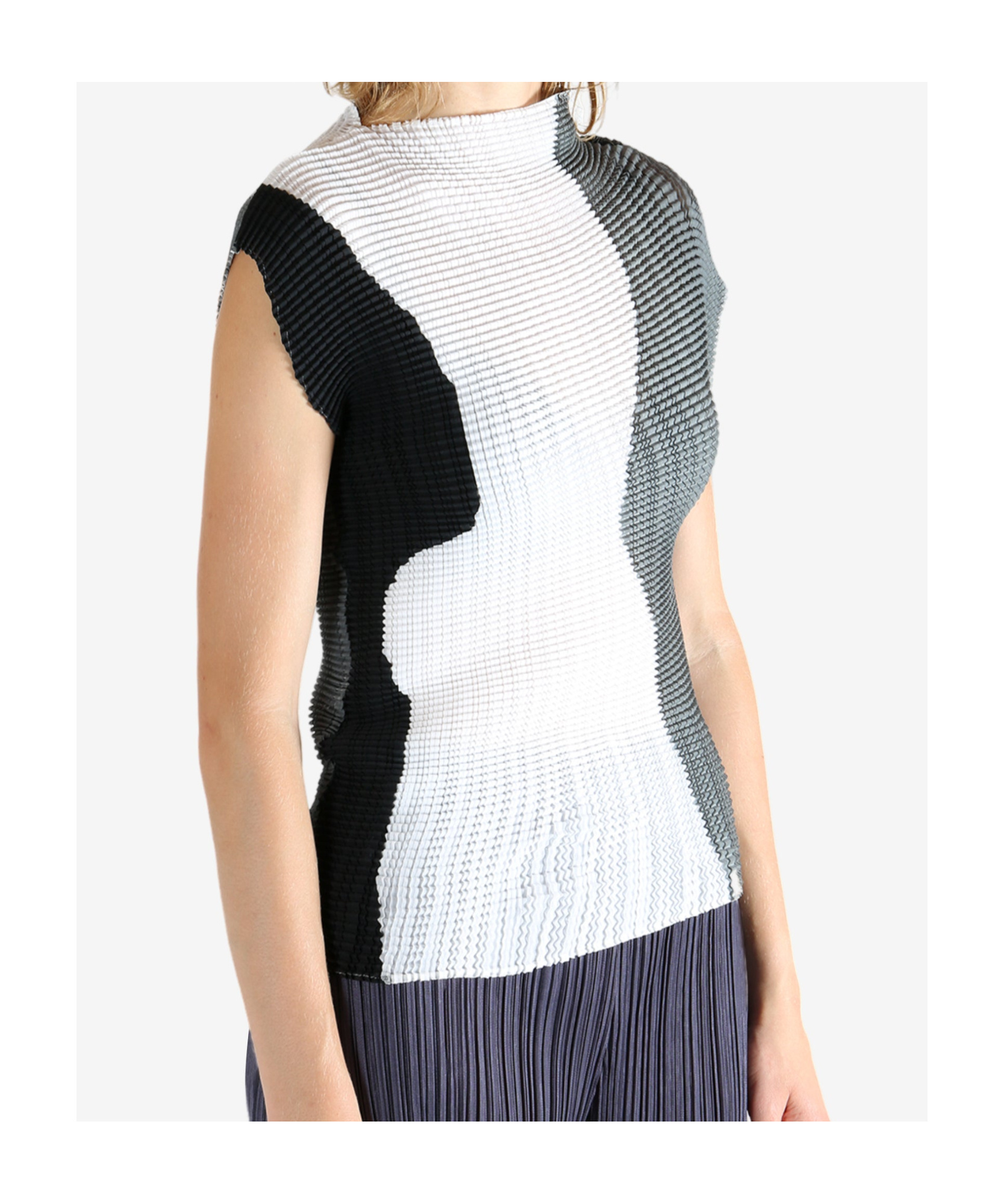 Issey Miyake Abstract Tint Pleats In Multi