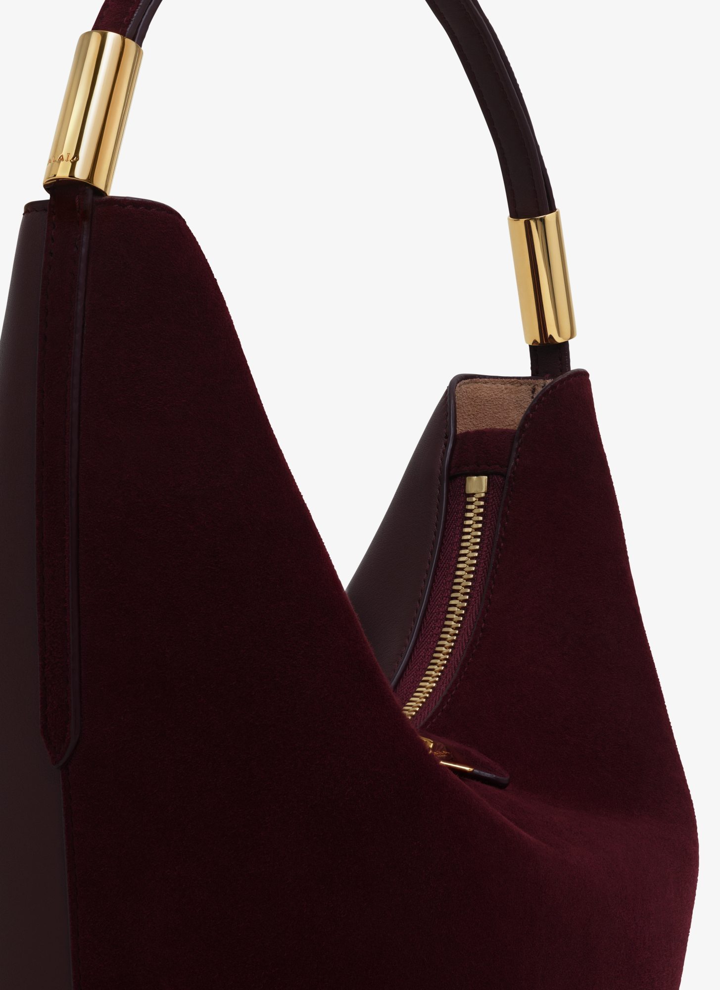 Alaïa Shape Shoulder Bag In Red