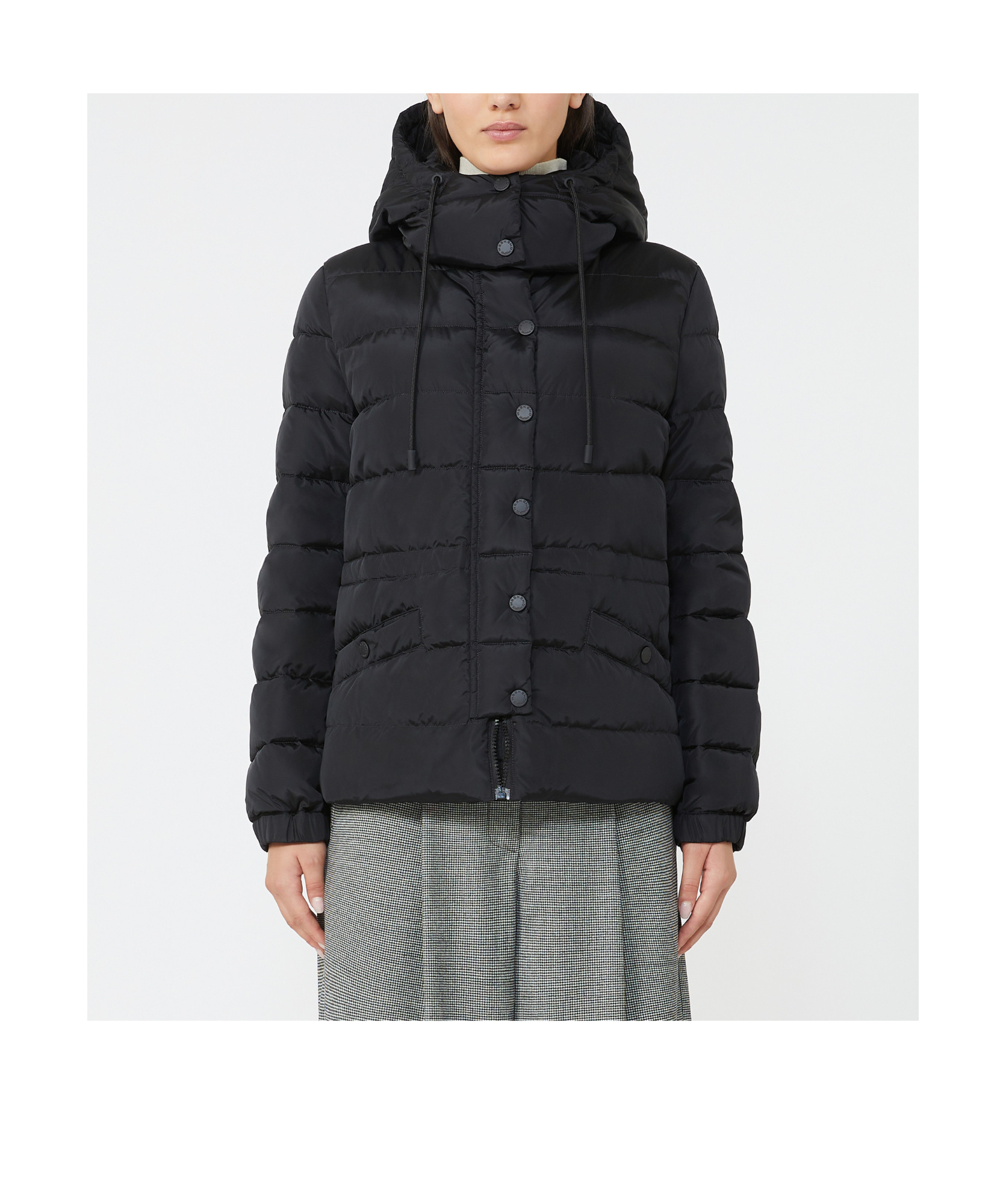 Weekend Max Mara Long-sleeved Down Jacket In Black