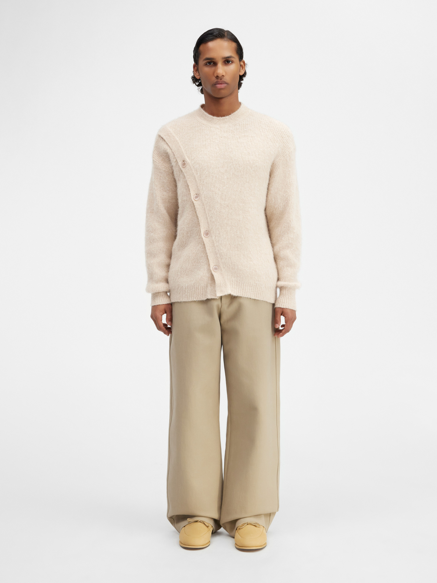 Jacquemus Asymmetrical Buttons Crewneck Knit Sweater In Nude