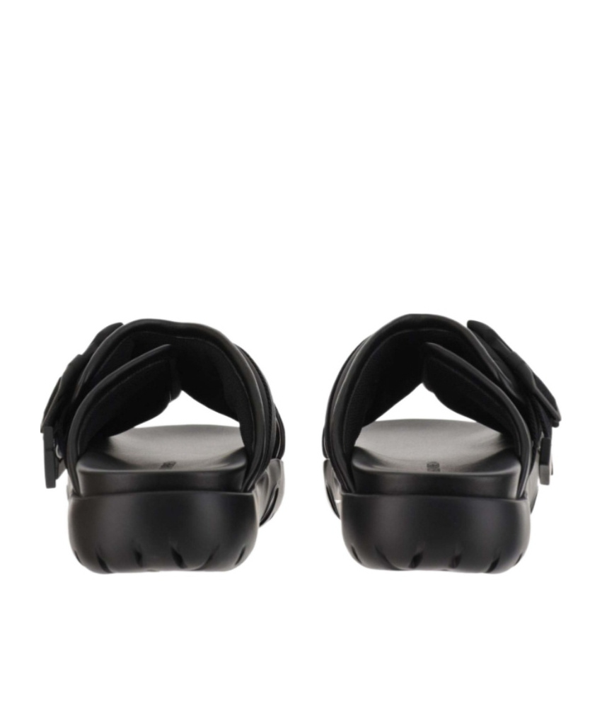 Bottega Veneta Luxurious Leather And Raffia Slides For Effortless Sophistication In Black