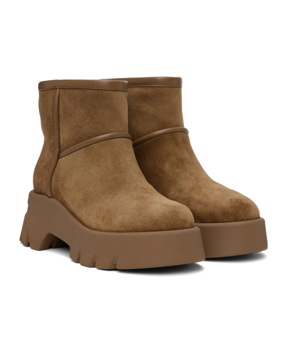 GIANVITO ROSSI ROUND HEAD THICK SOLE SHORT BOOTS