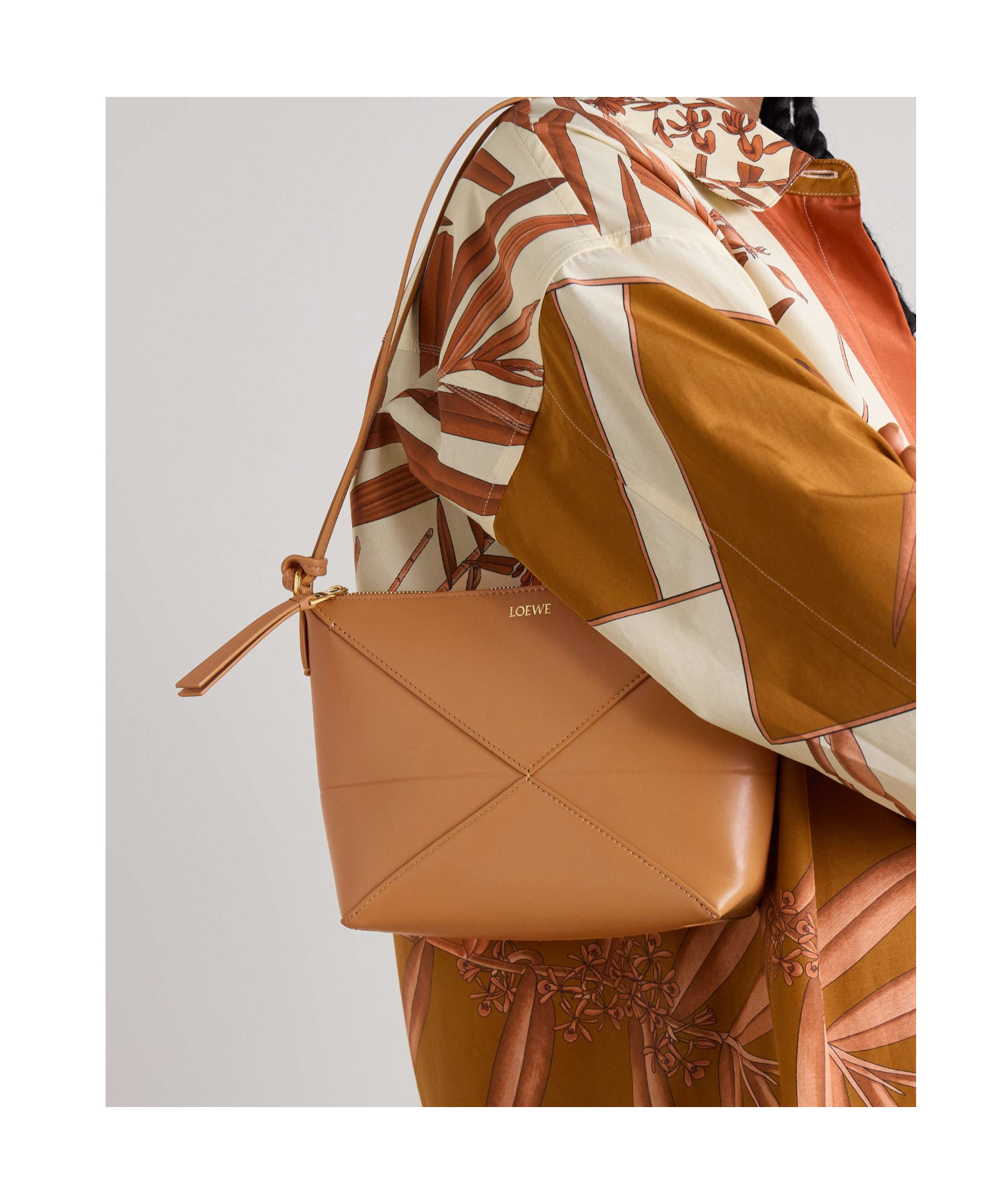 Loewe Puzzle Fold Pouch In Brown