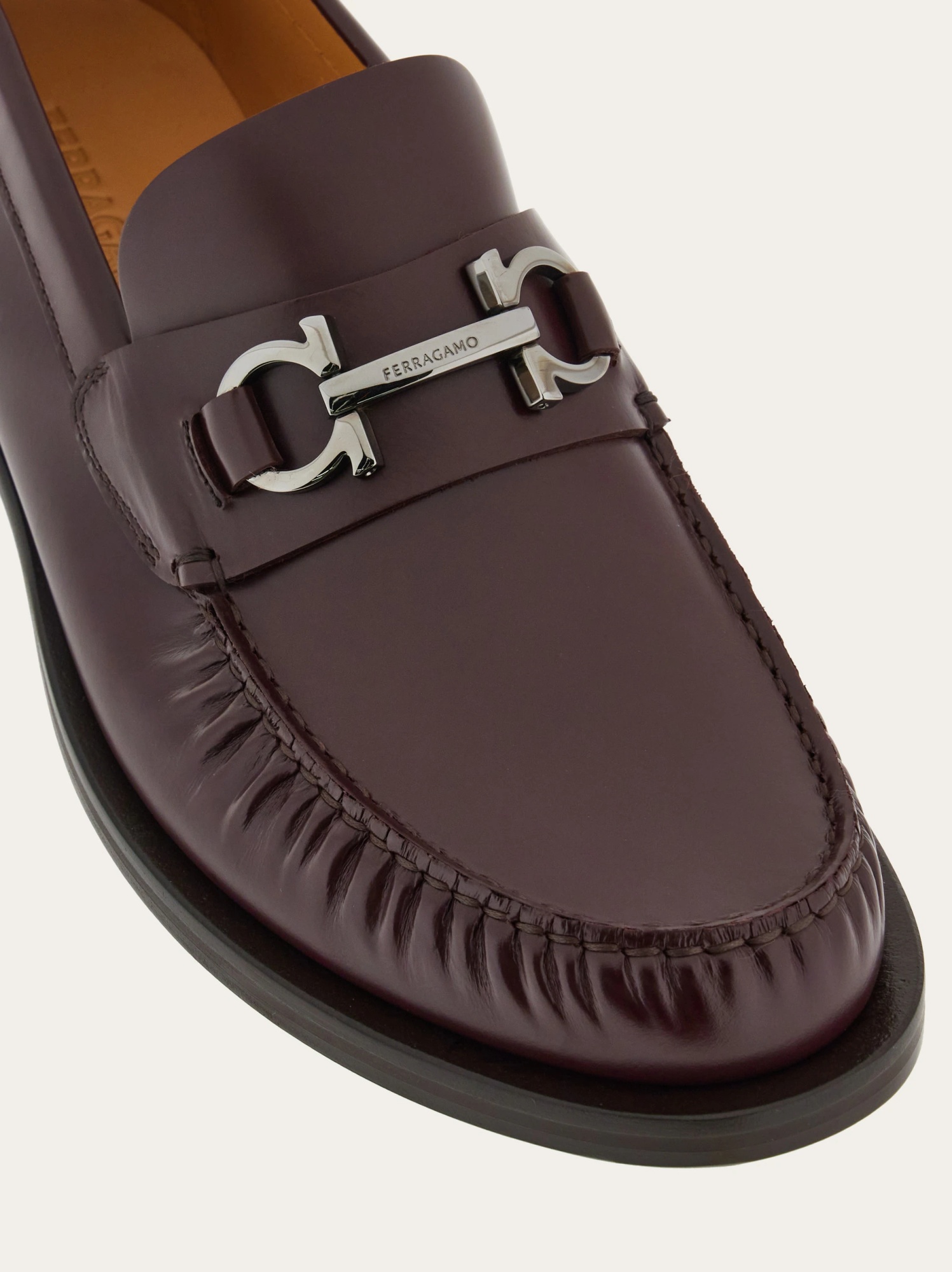 Ferragamo Logo-decorated Loafers In Black
