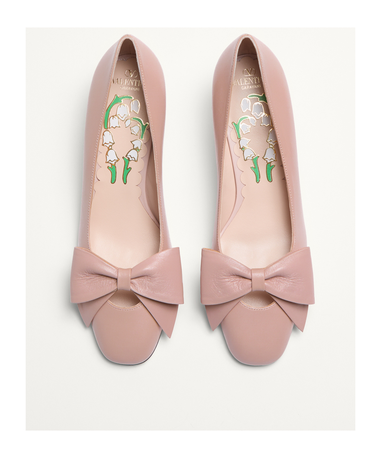 Valentino Garavani Bowow 45 Leather Pumps In Powder