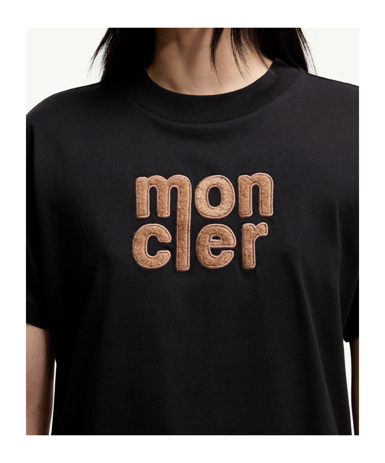 Moncler Logo-embroidered T-shirt In Black