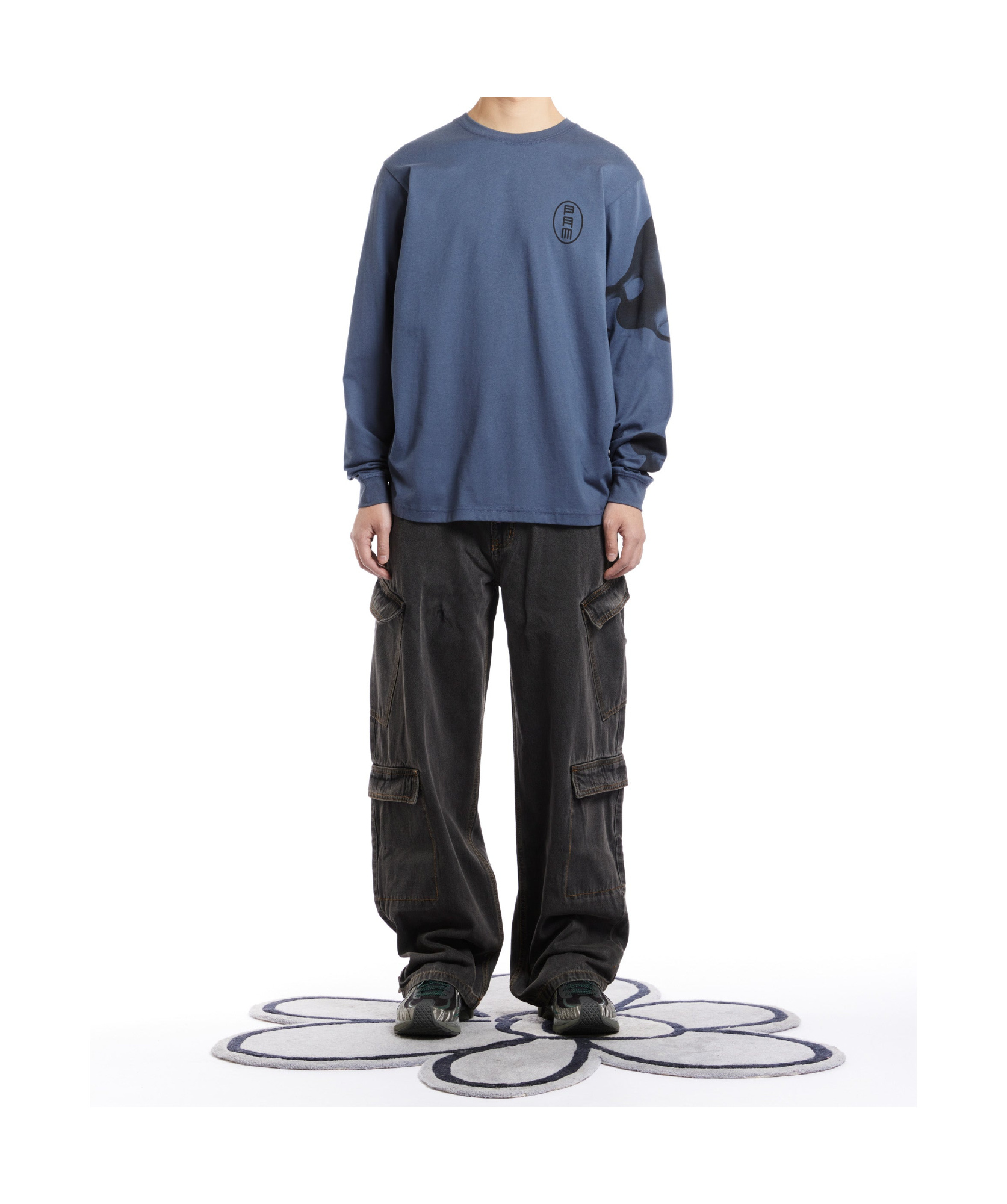 Perks And Mini Belt-loop Jeans In Black