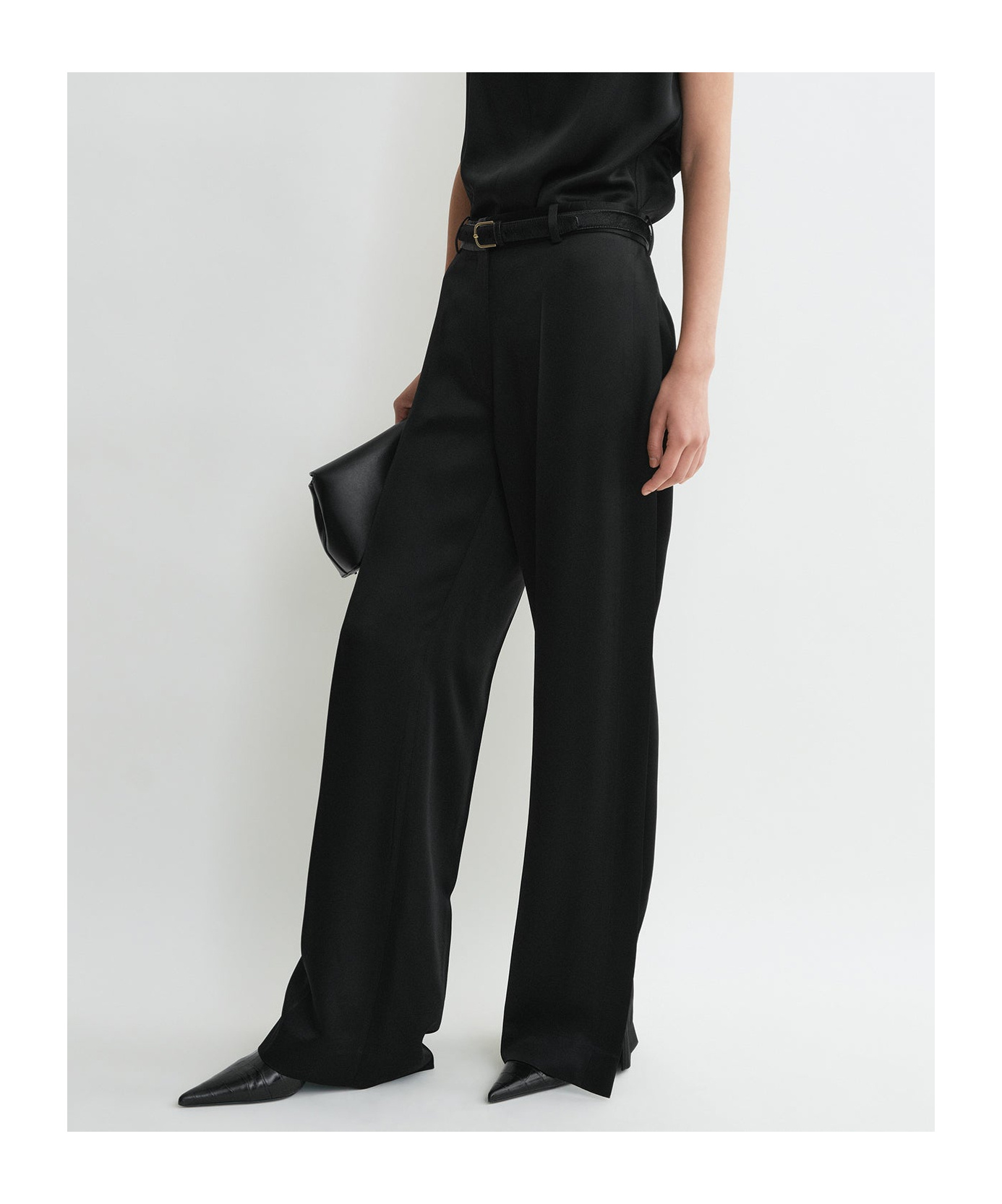 Totême Belt-loop Casual Pants In Black