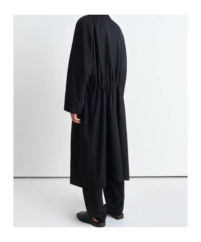 Lemaire Half Overcoat Trench Coat In Black