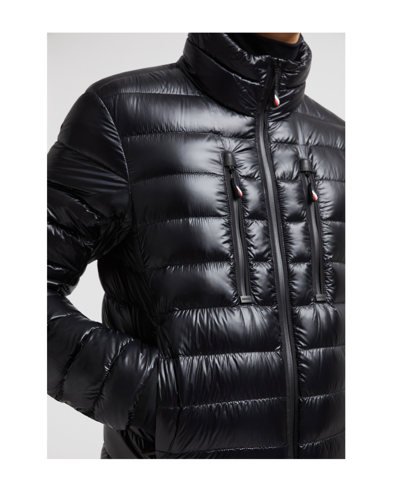 Moncler Hers Padded Jacket Zipped Pockets In Black