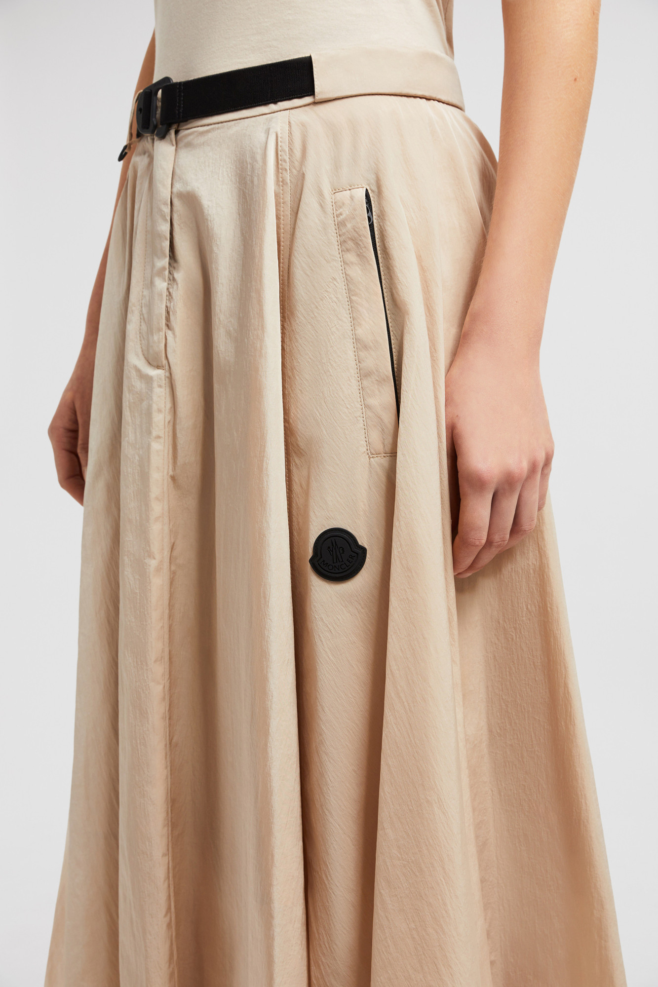 Moncler Jupe Midi À Ceinture In Nude