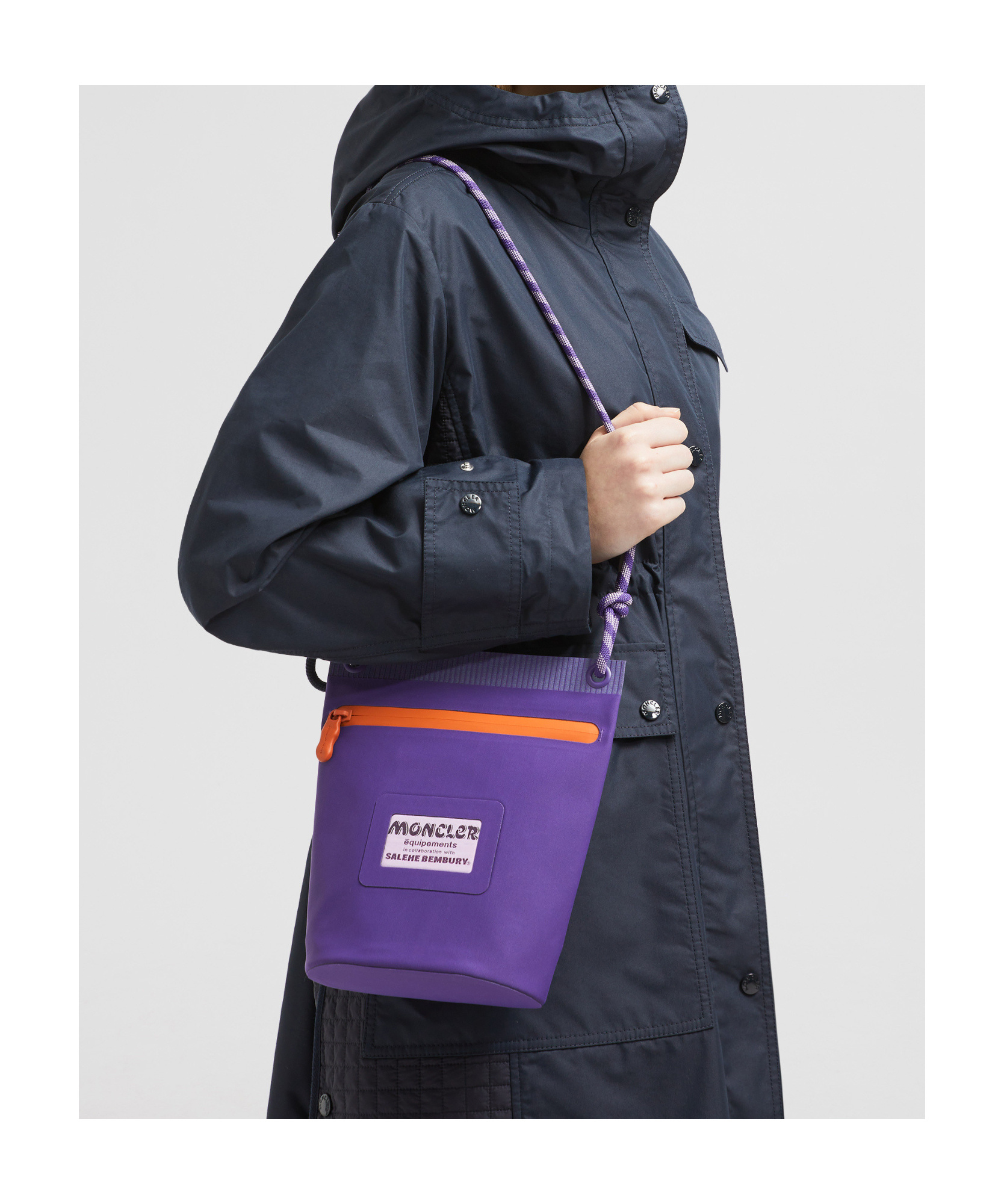 Moncler X Salehe Bembury Amoeba Shoulder Bag In Blue