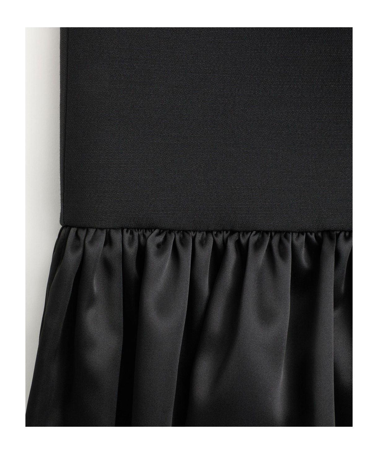Valentino Black Crepe Couture Skirt In Black