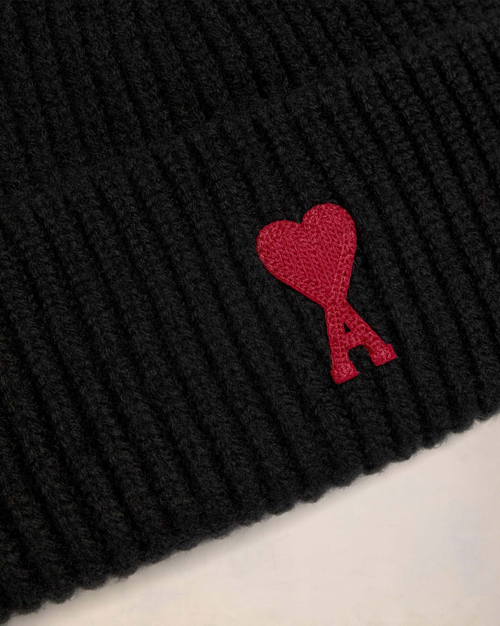 Ami Alexandre Mattiussi Ami Paris Logo Patch Knitted Beanie In Black