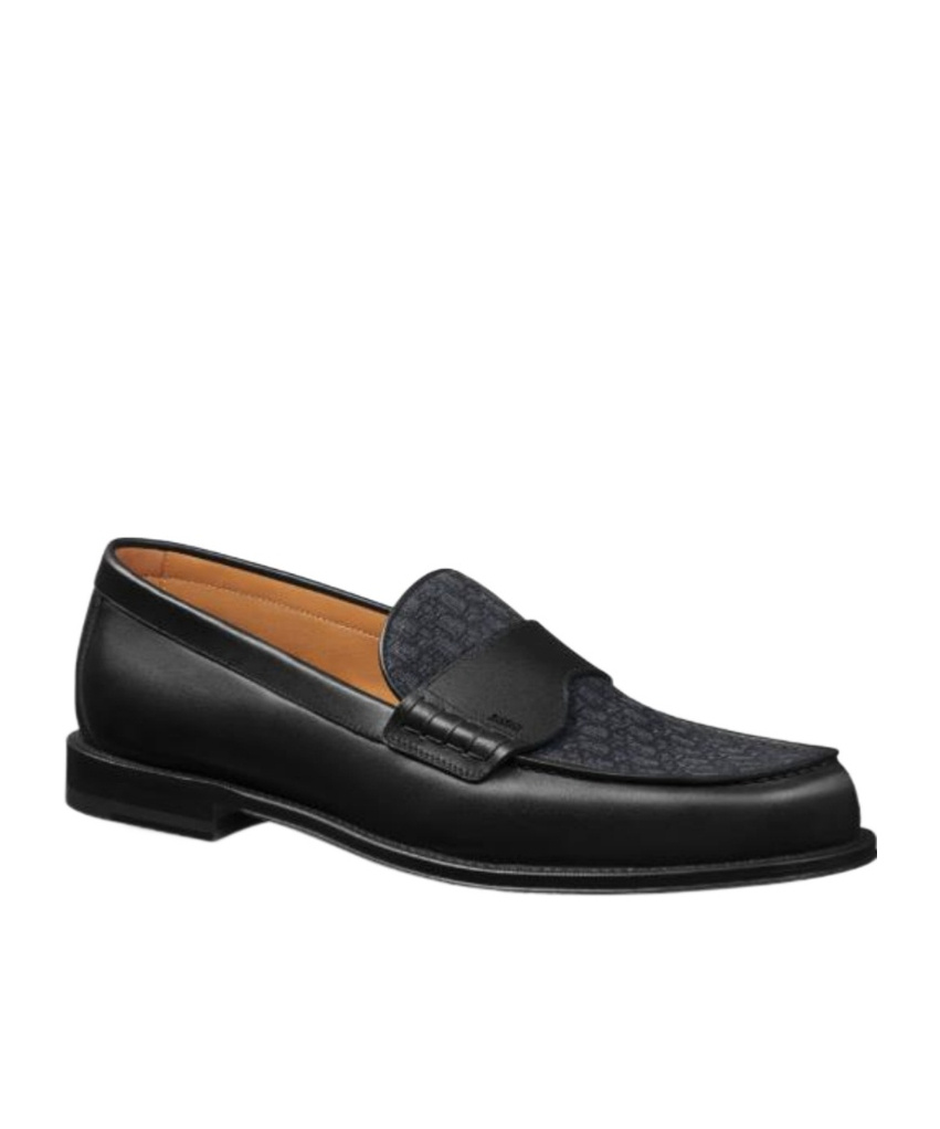 Dior Loafer With Embossed Detailing And Round Toe In Black
