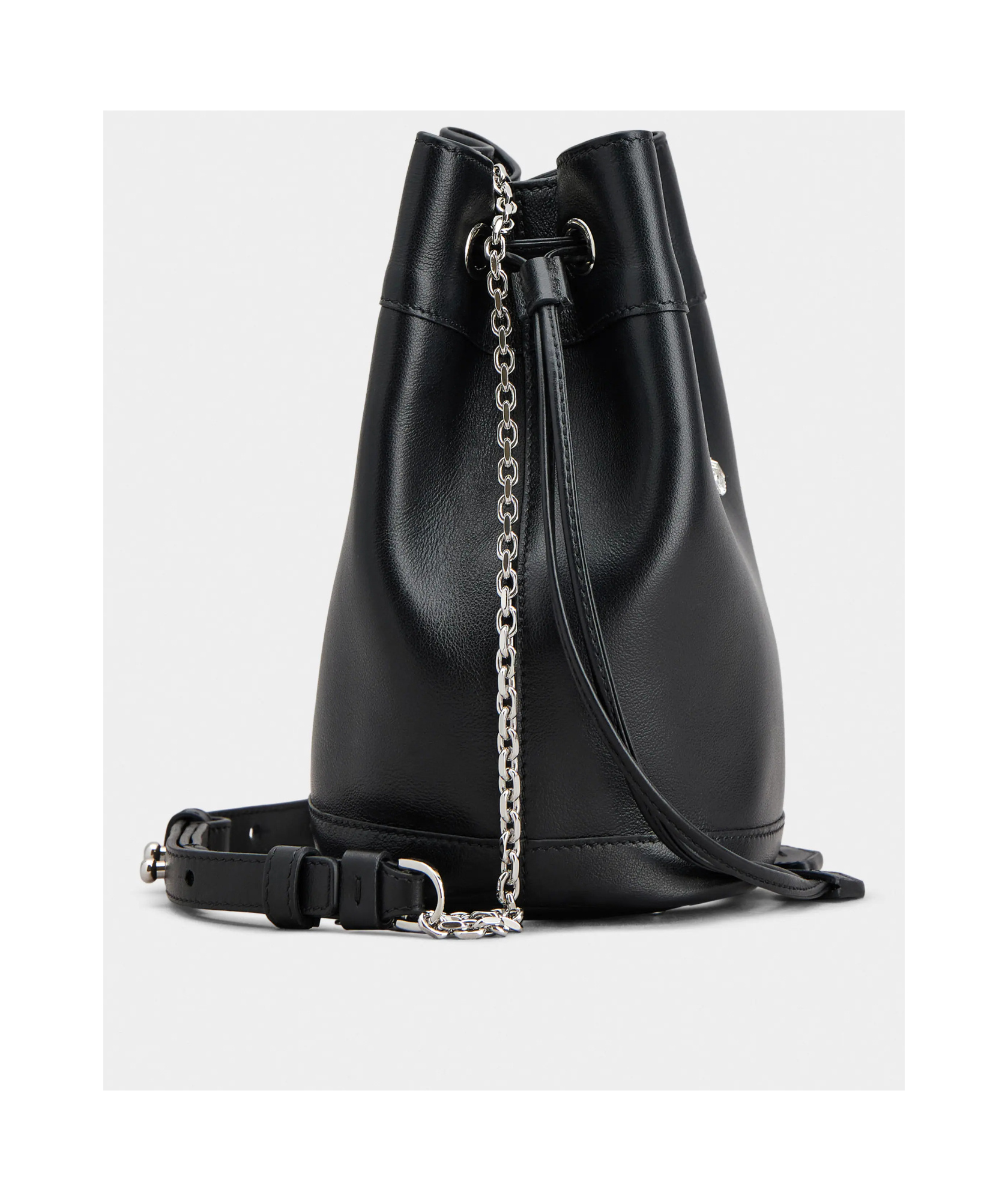 Roger Vivier Black Trs Vivier Bucket Bag In Black
