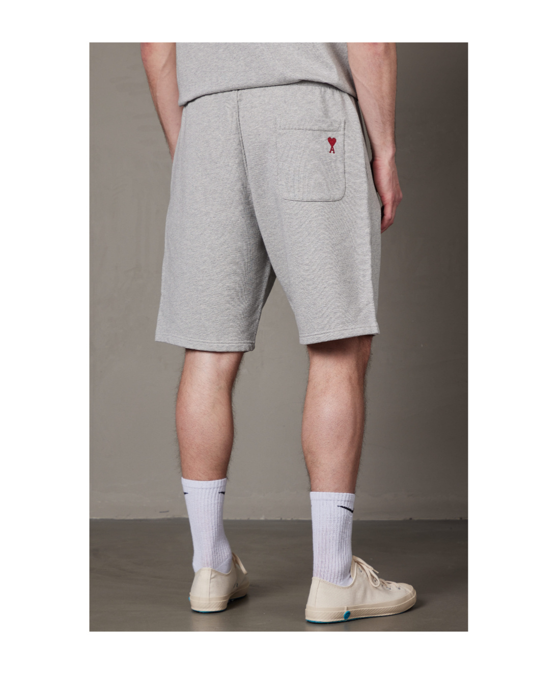 Ami Alexandre Mattiussi Ami Paris Ami De Coeur Logo Embroidered Drawstring Knitted Shorts In Gray