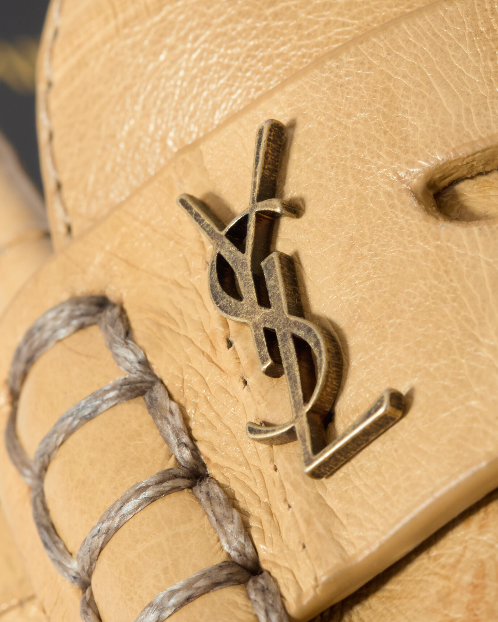 Saint Laurent Le Loafer Mules In Neutral