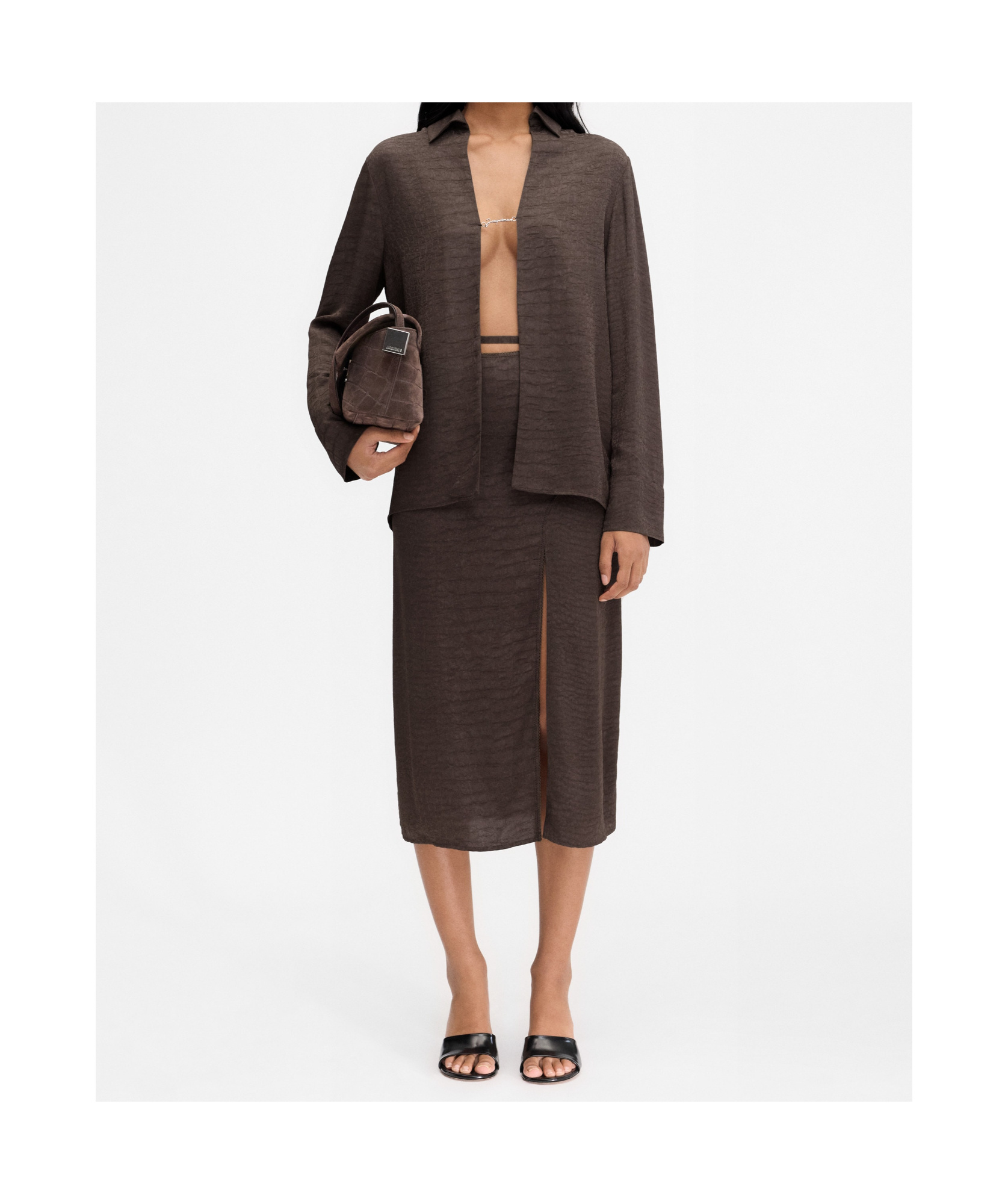 Jacquemus The Textured Night Shirt In Brown