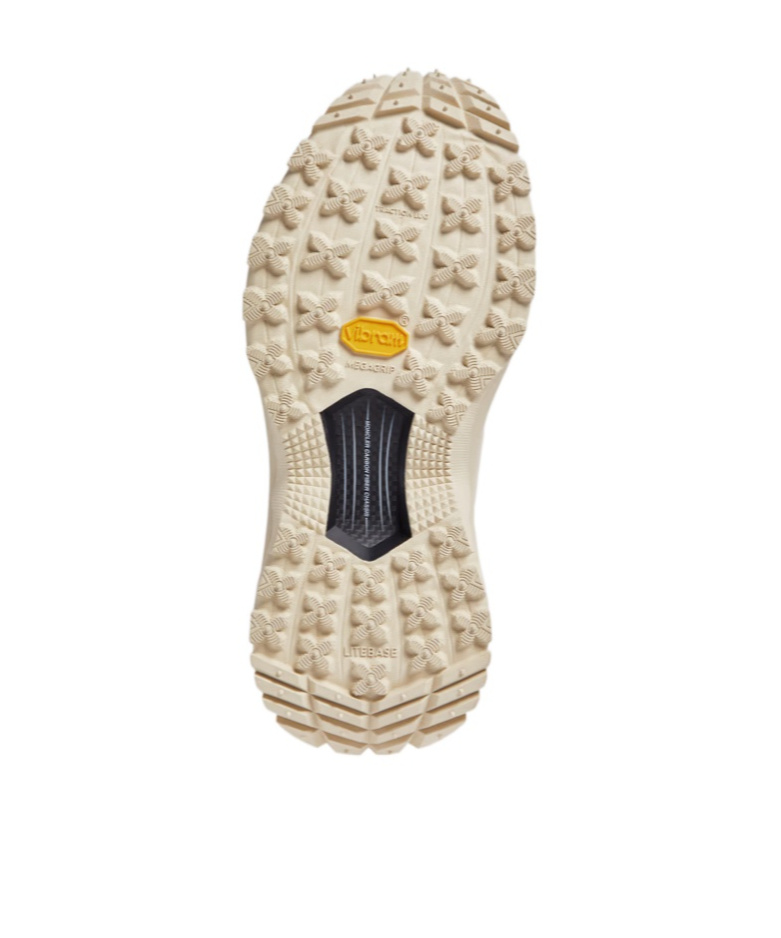 Moncler Sneakers Low-top Trailgrip Lite 2 In Nude