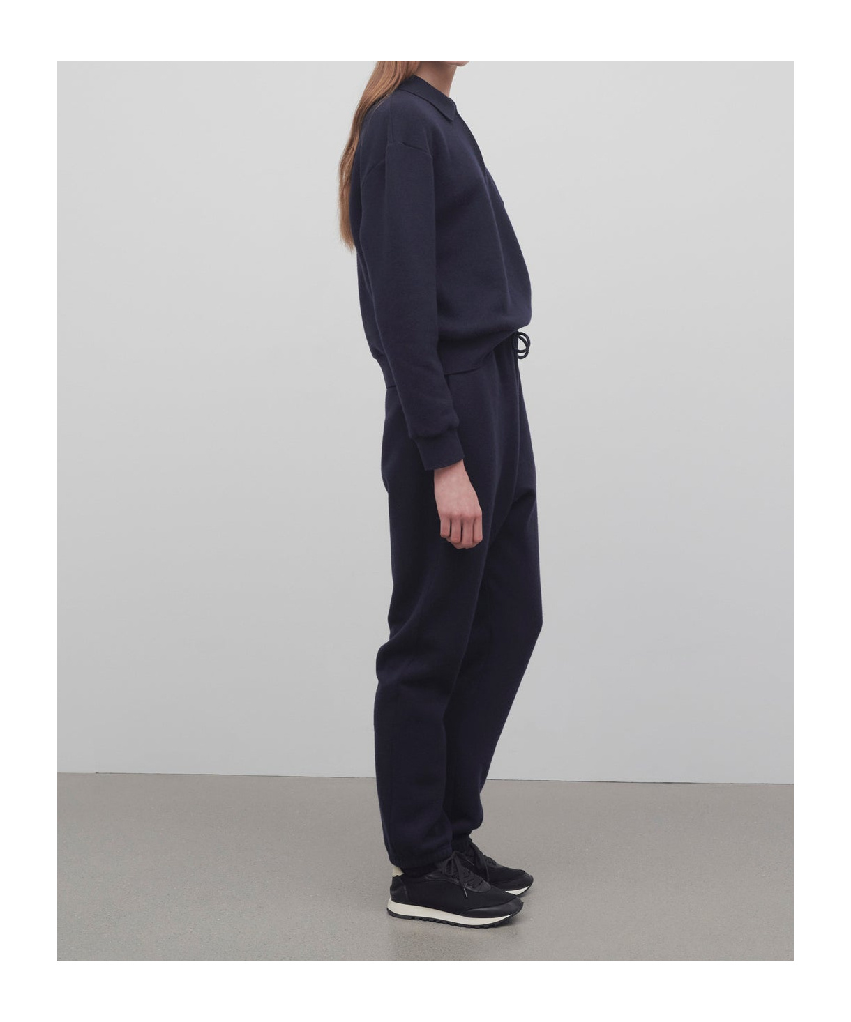 The Row Drawstring Lounge Pants In Black