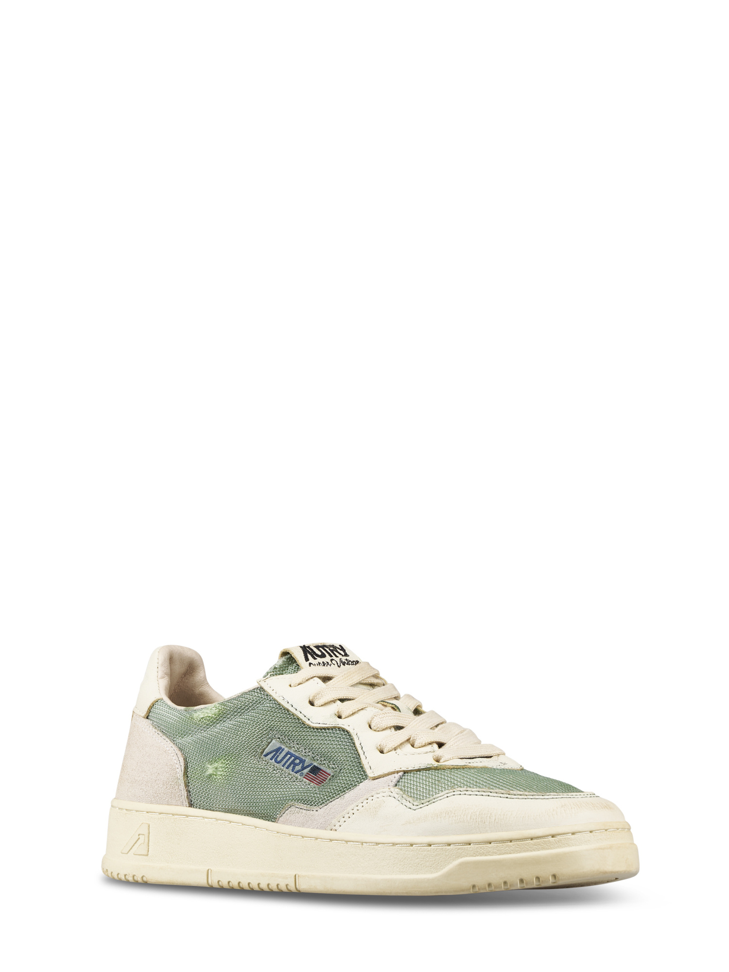 Autry Leather Perforated Toe Low Top Sneakers In Green
