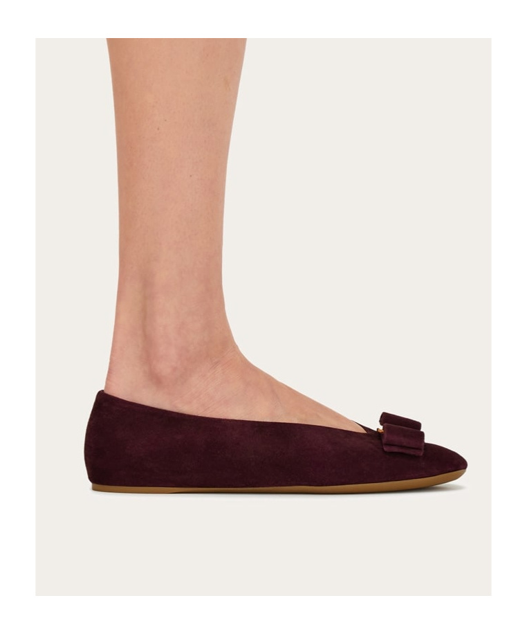 Ferragamo Bow Detail Flat Sole Ballerina Shoes In Burgundy